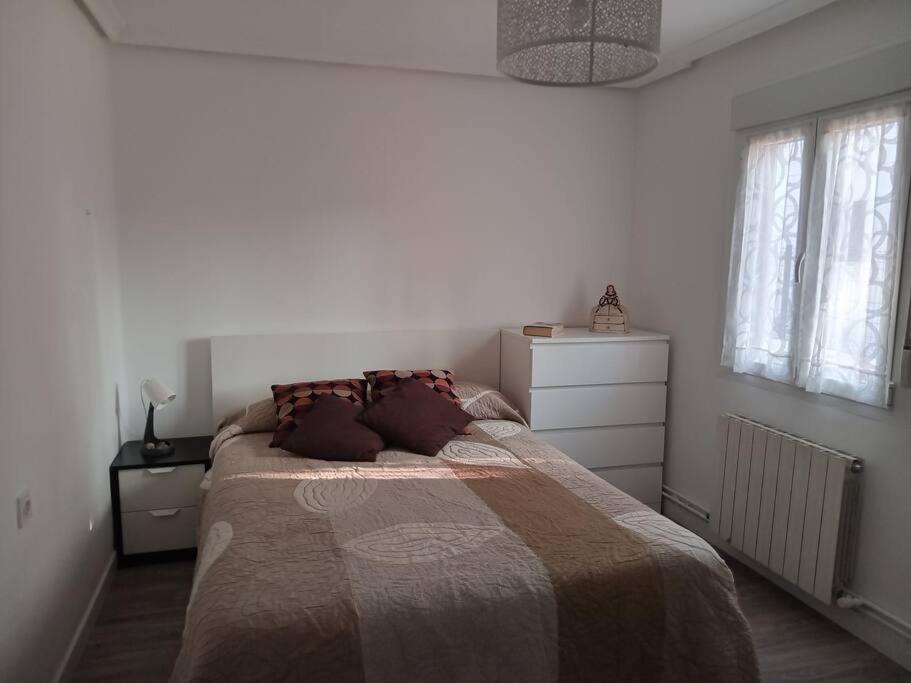 Preciosa Casa Bi-Familiar Al Lado De Donosti. Apartamento Irun Exterior foto
