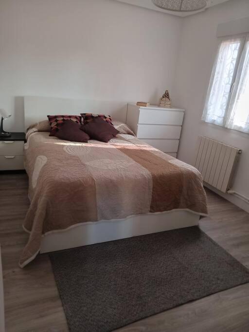 Preciosa Casa Bi-Familiar Al Lado De Donosti. Apartamento Irun Exterior foto